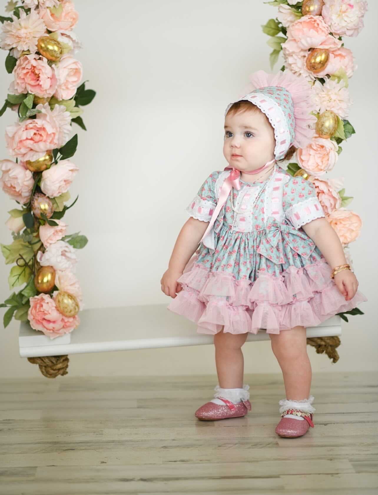 Floral Exclusive Puffball